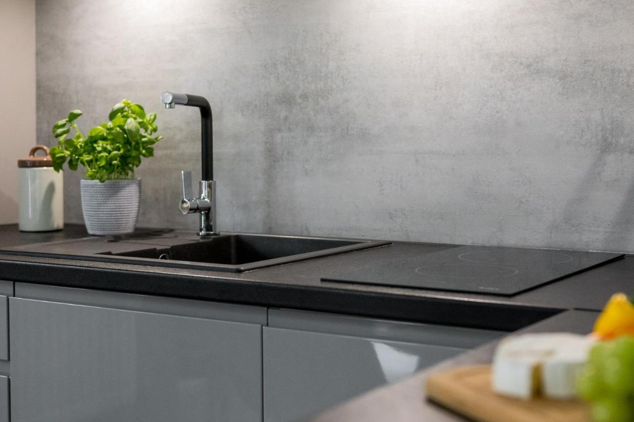 Apartamenty Pod Orlem Blisko Skoczni 자코파네 외부 사진
